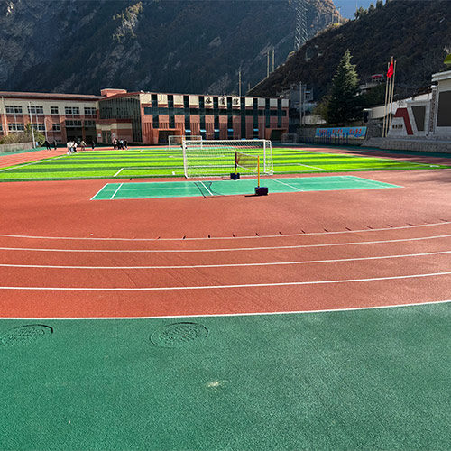 四川阿坝州理县中学